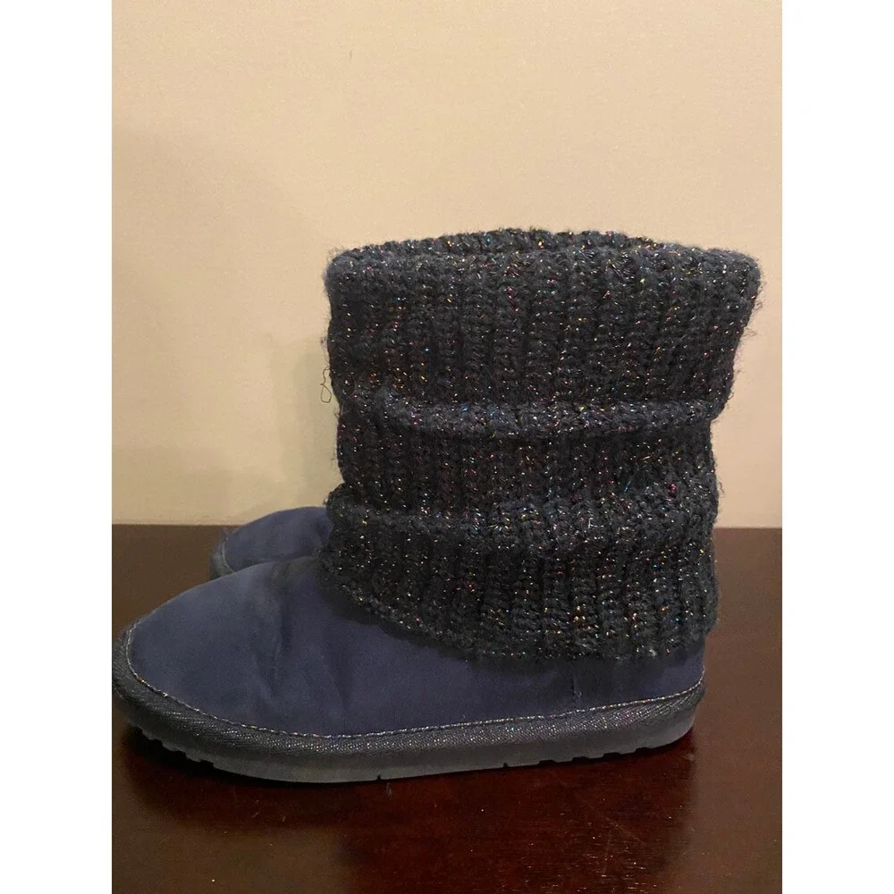 Navy blue boots rainbow threading